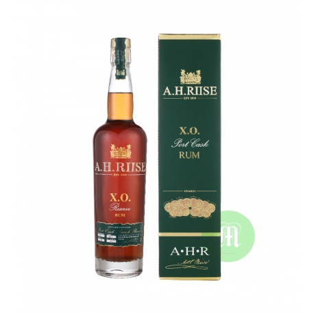 AH Riise Rhum Vieux XO Porto boisson spiritueuse à base de rhum étui 45° 70 cl Iles Vierges américaines 